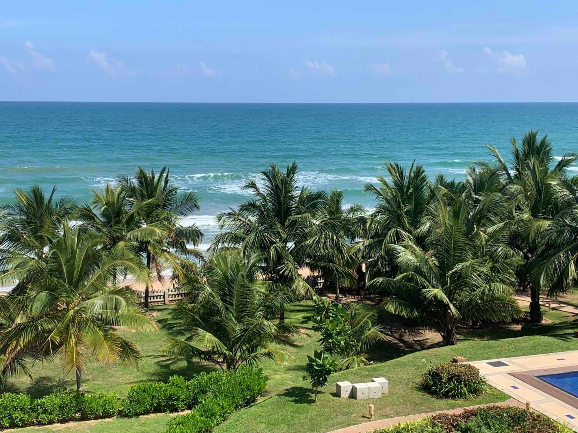 Araliya OceanFront Condos Nilaveli, Trincomalee Exterior foto